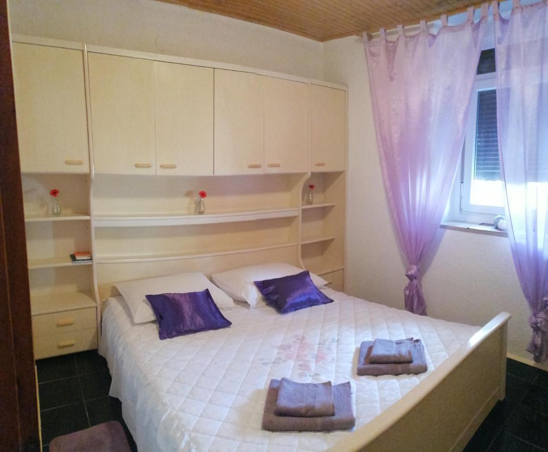 Apartman Zepina Pula Exterior foto